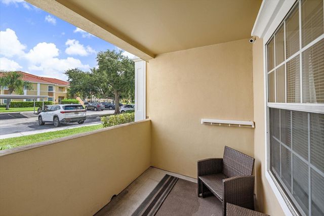1010 VILLAGIO CIRCLE 104, Sarasota, FL 34237