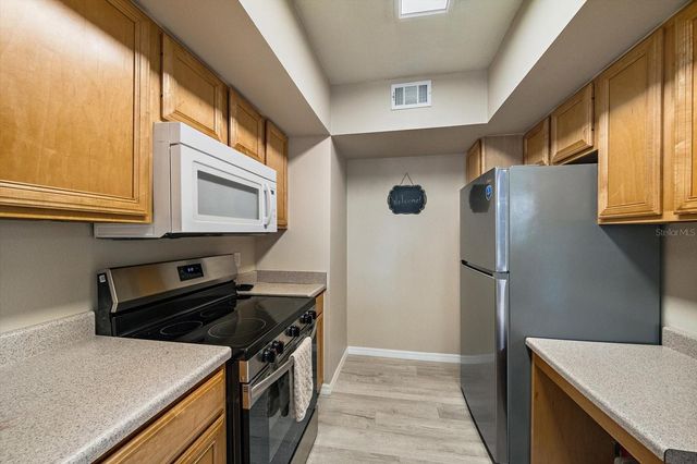 1010 VILLAGIO CIRCLE 104, Sarasota, FL 34237