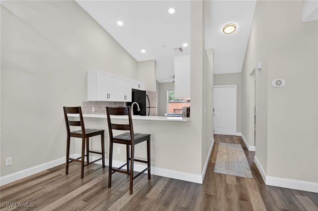 209 Robin Hood CIR 201, Naples, FL 34104