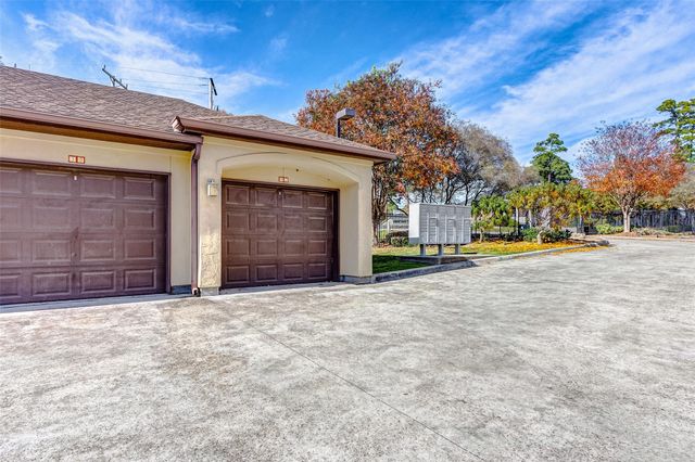 17040 W Fm 1097 Road 4303, Montgomery, TX 77356
