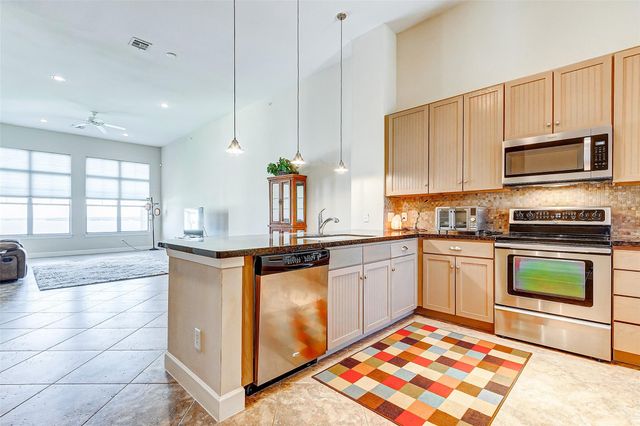 17040 W Fm 1097 Road 4303, Montgomery, TX 77356