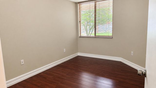 6952 SW 39TH Street C106, Davie, FL 33314