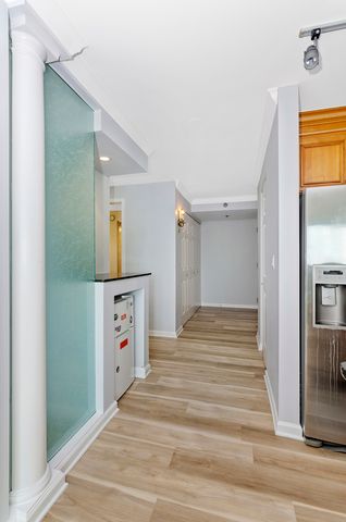 345 N La Salle Drive 4502, Chicago, IL 60654