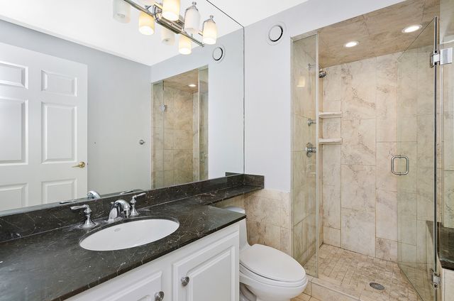345 N La Salle Drive 4502, Chicago, IL 60654