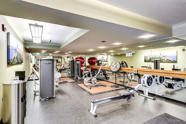 345 N La Salle Drive 4502, Chicago, IL 60654