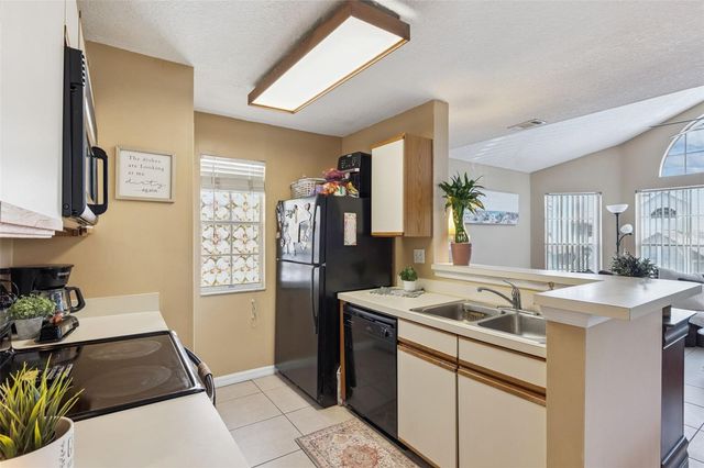 633 GREENCOVE TERRACE 142, Altamonte Springs, FL 32714