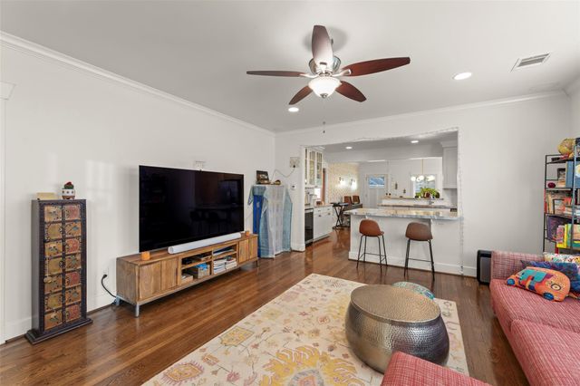 817 Gale Street, Houston, TX 77009