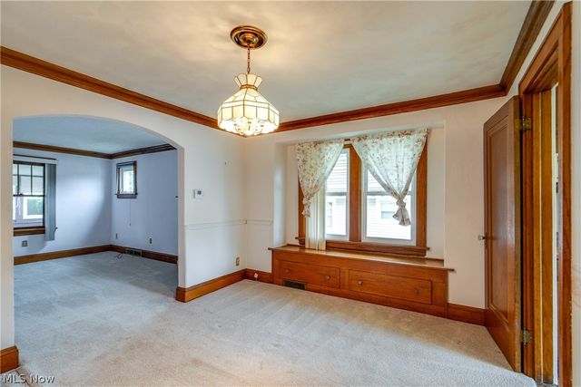 1425 Chippewa Avenue, Akron, OH 44305