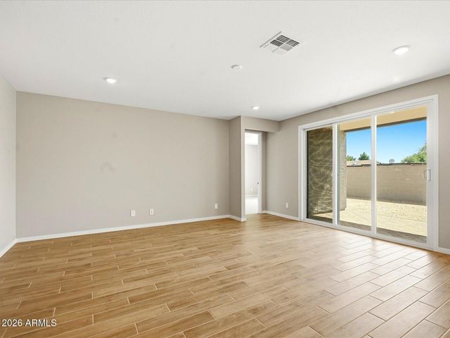 1180 W Haynes Way, Apache Junction, AZ 85120