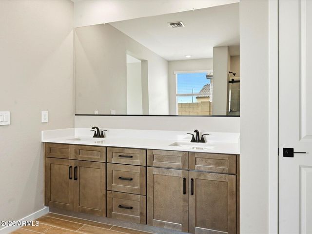 1180 W Haynes Way, Apache Junction, AZ 85120
