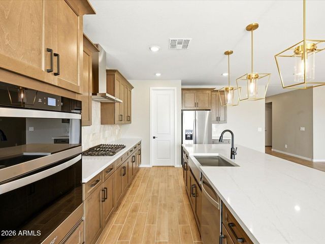 1180 W Haynes Way, Apache Junction, AZ 85120