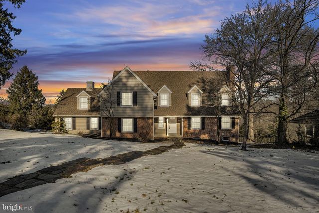 1059 HILLSIDE DR, York, PA 17403