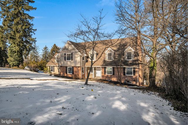 1059 HILLSIDE DR, York, PA 17403