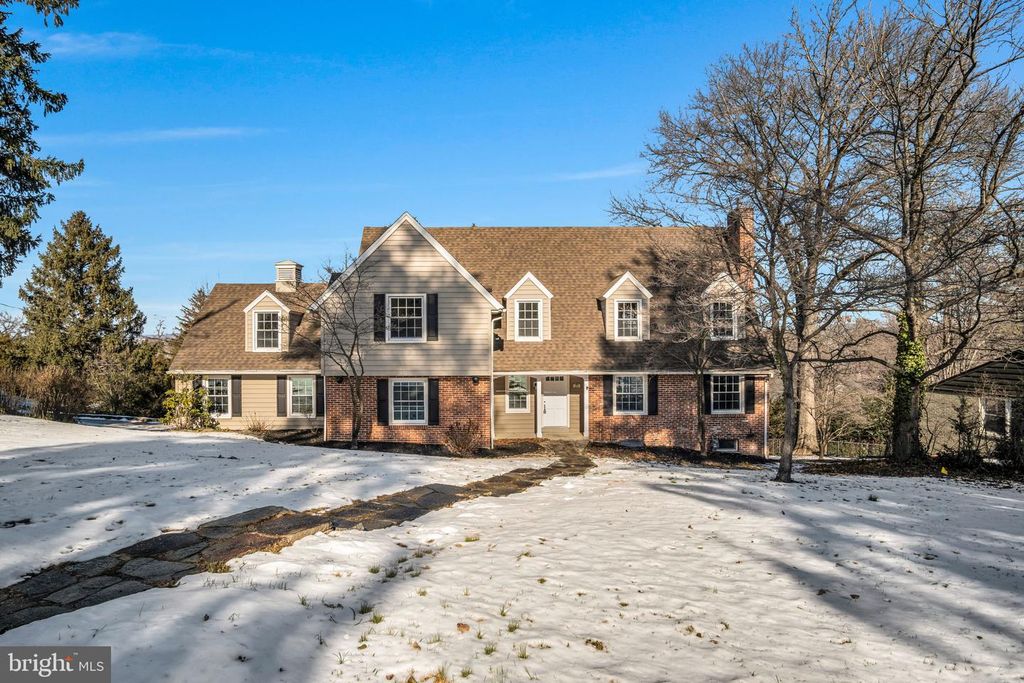 1059 HILLSIDE DR, York, PA 17403