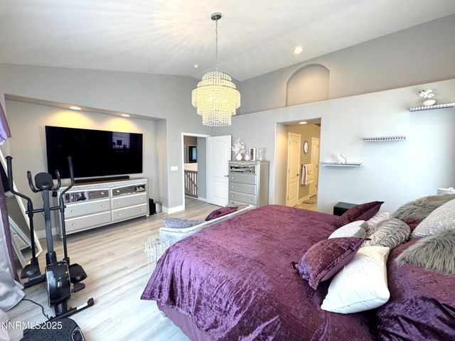 6726 Runnymede Drive, Sparks, NV 89436