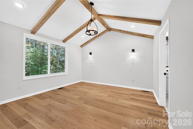 126 39th Avenue Court NW, Hickory, NC 28601