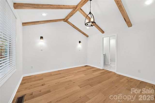 126 39th Avenue Court NW, Hickory, NC 28601