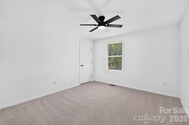 126 39th Avenue Court NW, Hickory, NC 28601