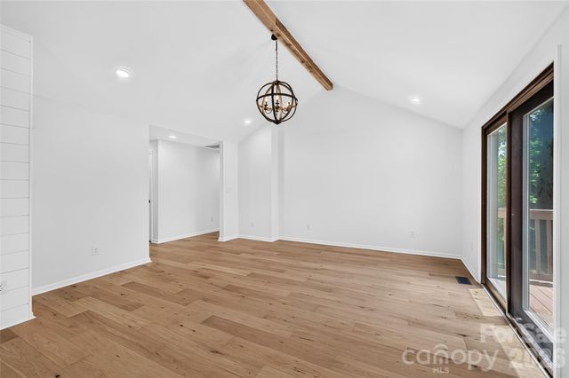 126 39th Avenue Court NW, Hickory, NC 28601
