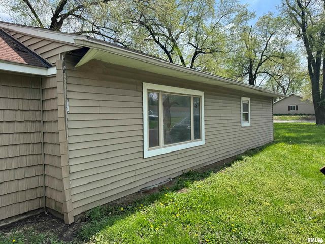 231 COOPER Street, Pekin, IL 61554