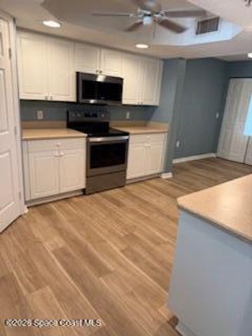 8931 Lake Drive 302, Cape Canaveral, FL 32920