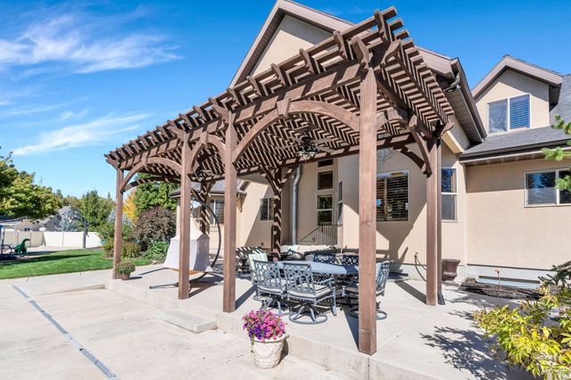 10365 N 6960 W, Highland, UT 84003