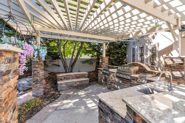 10365 N 6960 W, Highland, UT 84003