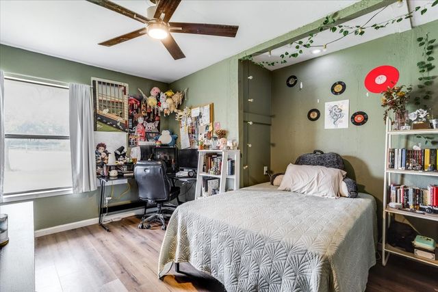 2102 Hill Top Circle, Weatherford, TX 76085