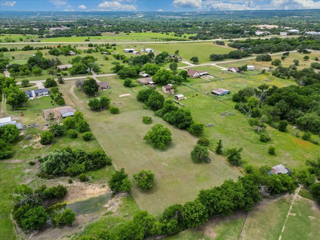 2102 Hill Top Circle, Weatherford, TX 76085