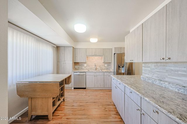 17411 N HITCHING POST Drive, Sun City, AZ 85373