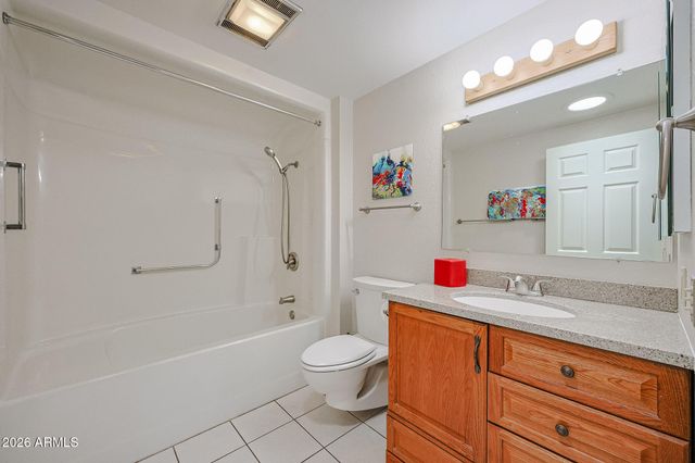 17411 N HITCHING POST Drive, Sun City, AZ 85373