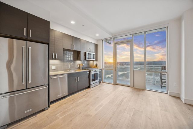 222 West Ave 2804, Austin, TX 78701