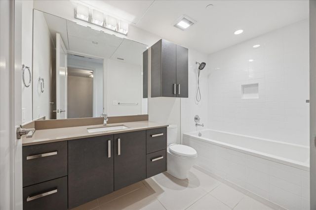 222 West Ave 2804, Austin, TX 78701