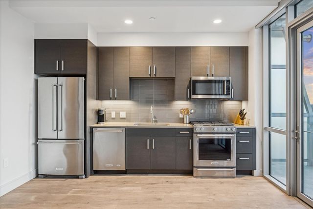222 West Ave 2804, Austin, TX 78701