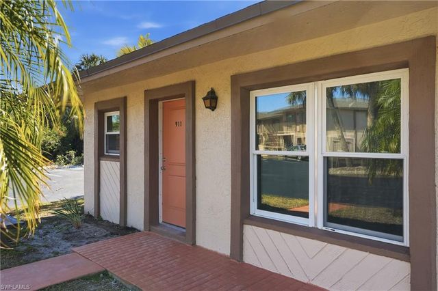 16881 Davis RD 911, Fort Myers, FL 33908