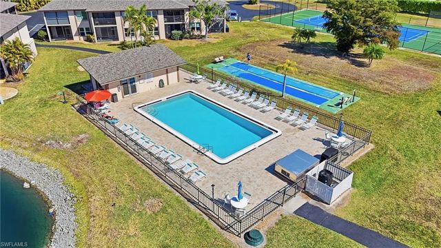 16881 Davis RD 911, Fort Myers, FL 33908