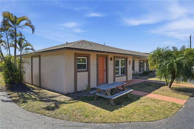 16881 Davis RD 911, Fort Myers, FL 33908