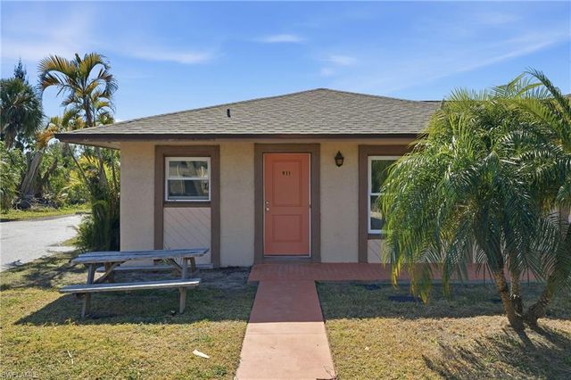 16881 Davis RD 911, Fort Myers, FL 33908