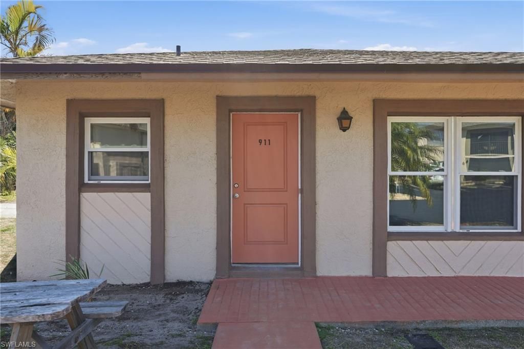 16881 Davis RD 911, Fort Myers, FL 33908