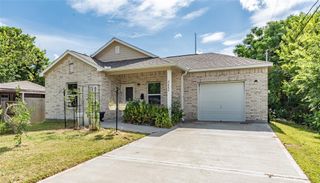 1111 12th 1/2 Street N, Texas City, TX 77590