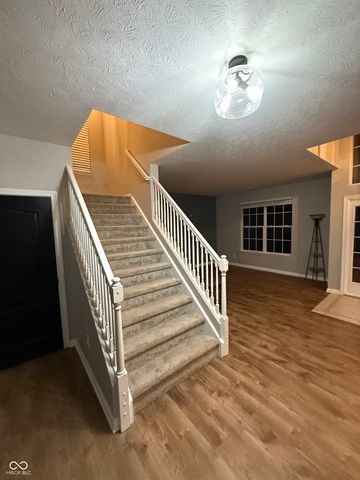 10735 Chestnut Heath Court, Noblesville, IN 46060