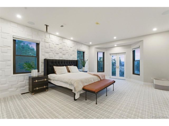 975 Woodmoor Dr, Monument, CO 80132