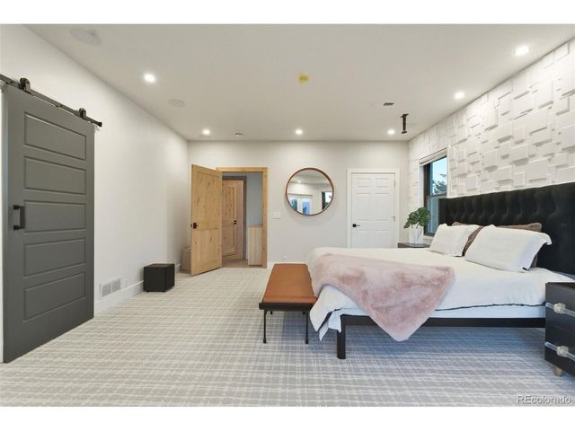 975 Woodmoor Dr, Monument, CO 80132