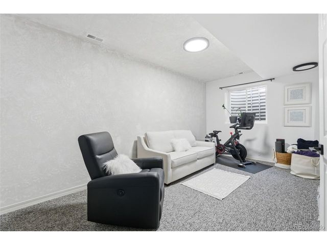 975 Woodmoor Dr, Monument, CO 80132