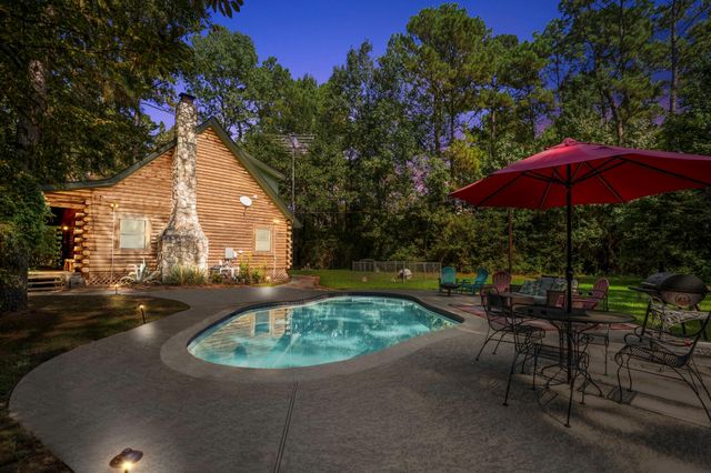 31370 Lazy Ridge Road, Waller, TX 77484