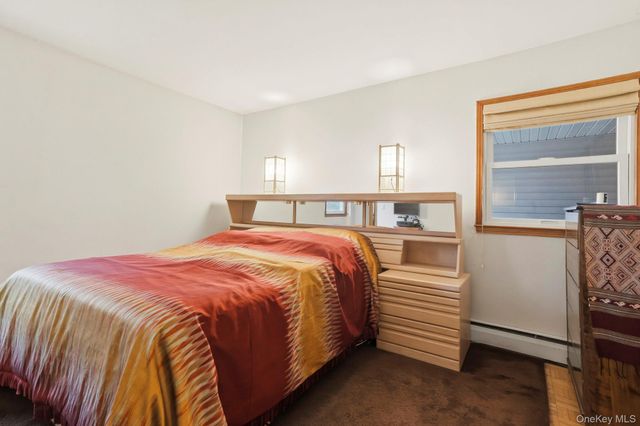 33 Fulmar Road, Mahopac, NY 10541