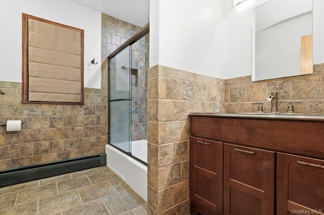 33 Fulmar Road, Mahopac, NY 10541