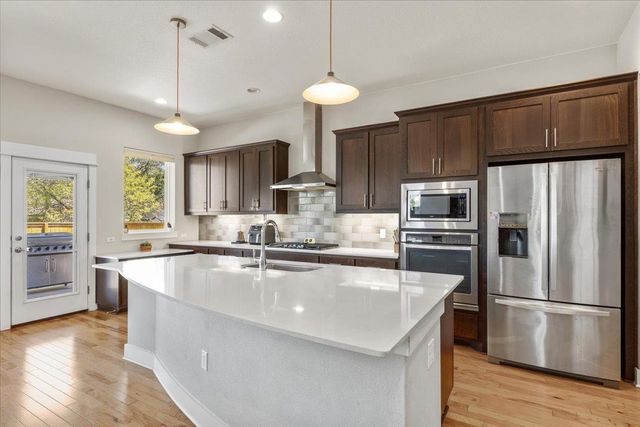 1405 Matthews LN, Austin, TX 78745