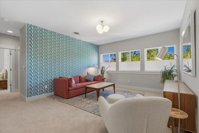 1405 Matthews LN, Austin, TX 78745