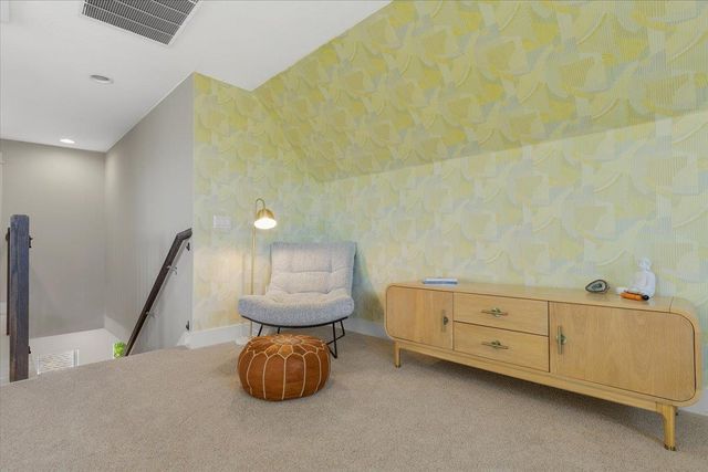 1405 Matthews LN, Austin, TX 78745